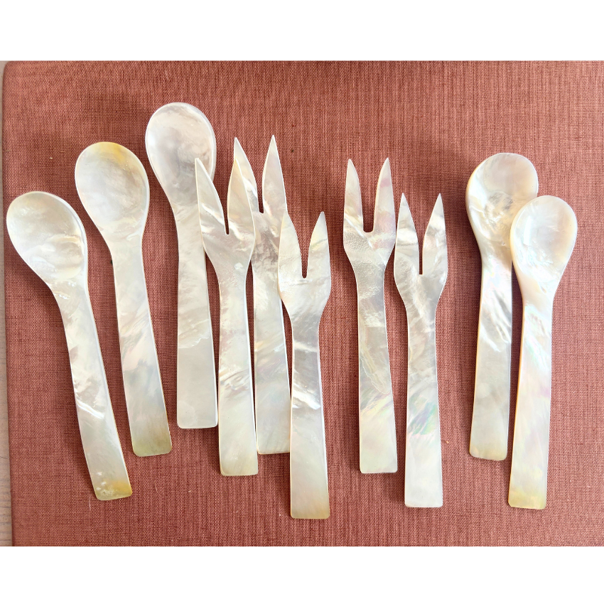 白蝶貝のテーブルウエア